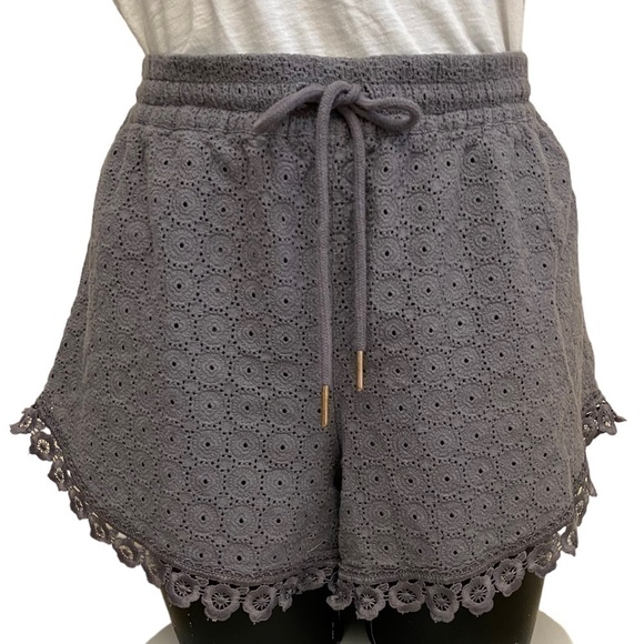 Kenzie Gray Cotton Eyelet Shorts Size Large - Picture 1 of 7